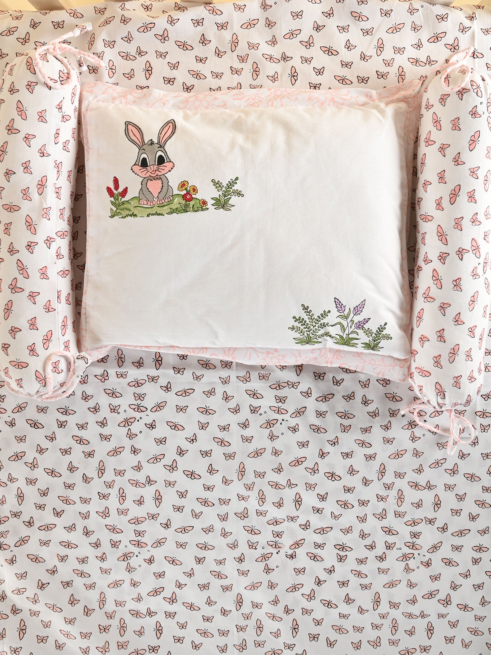 Peter Bunny Crib Set