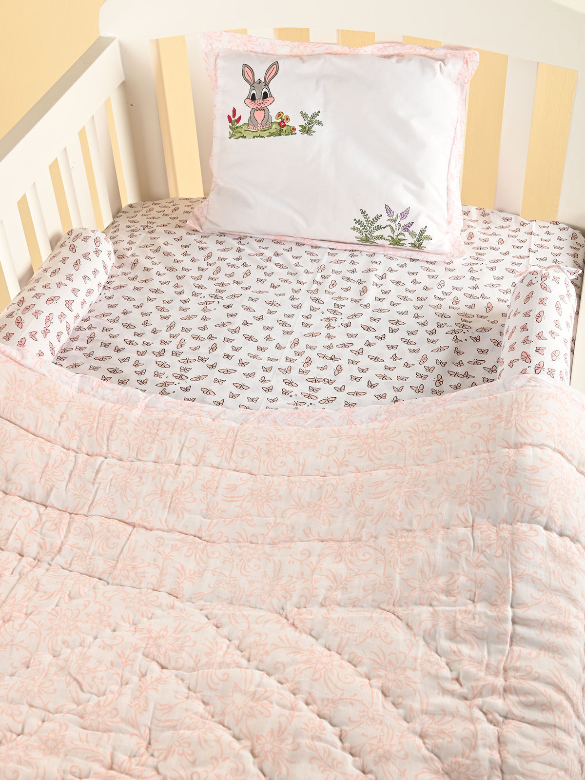 Peter Bunny Crib Set
