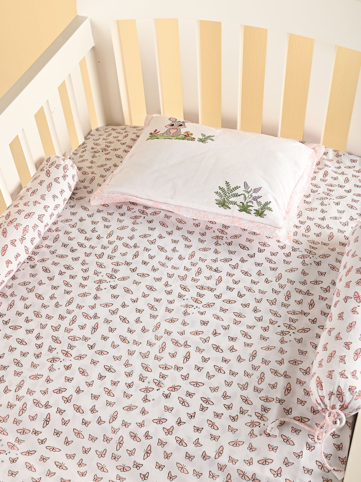 Peter Bunny Crib Set
