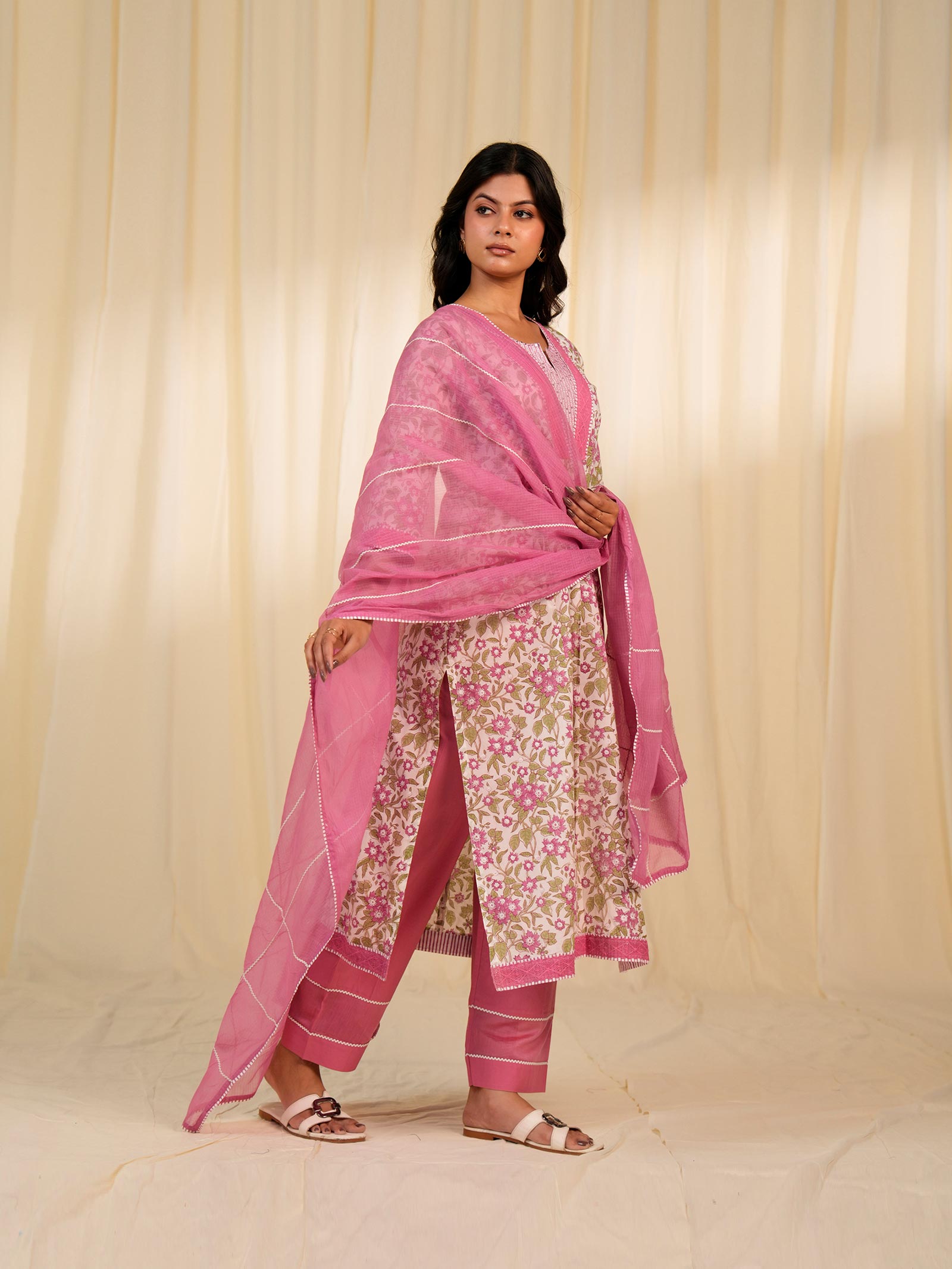 Rang Bela Kota Dupatta