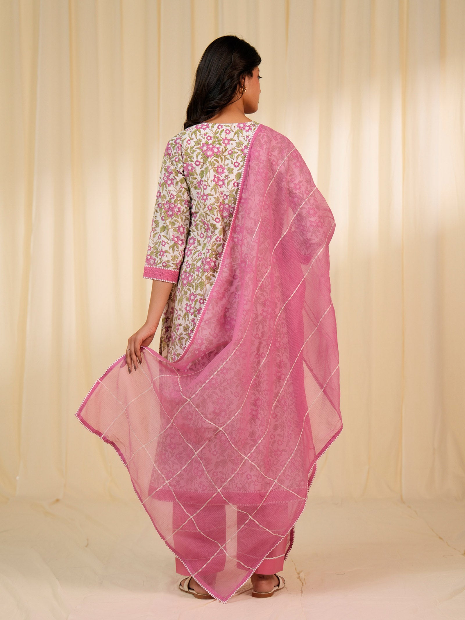 Rang Bela Kota Dupatta