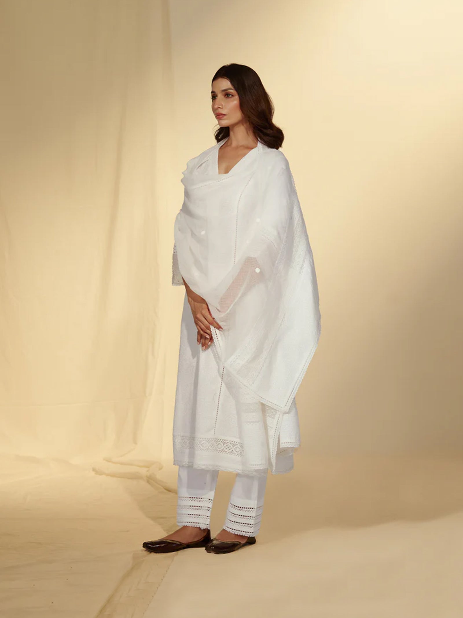 Roses In White Kota Dupatta