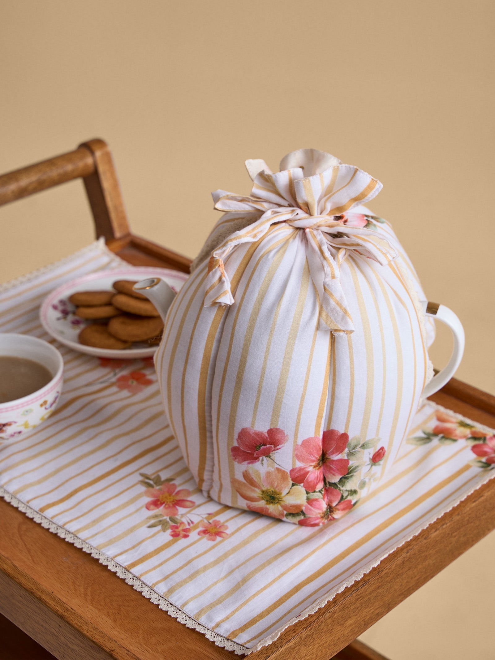 Lined Up Tea Cosy - Peach