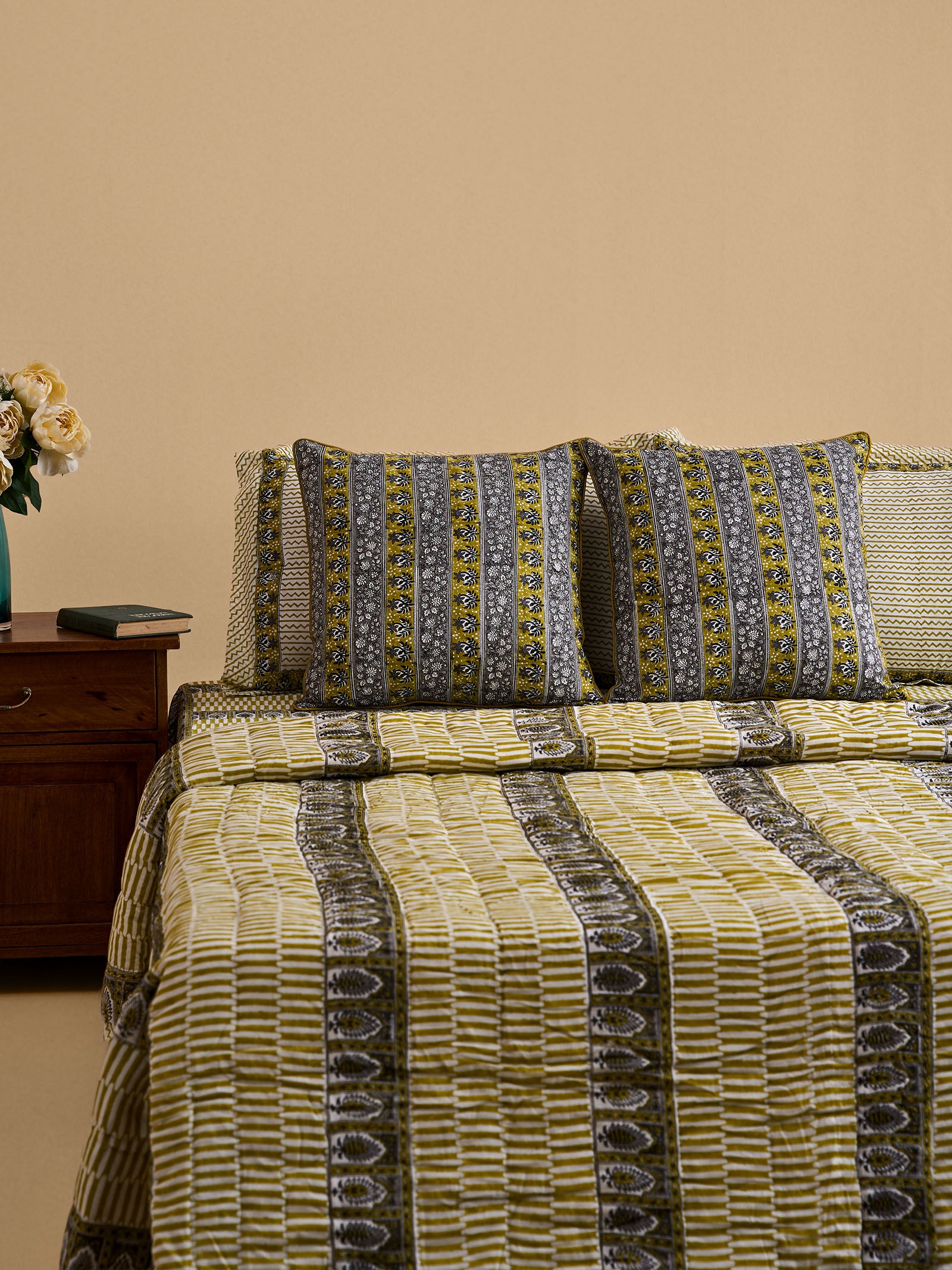 Kumbhalgarh 20" x 20" Cushion Cover