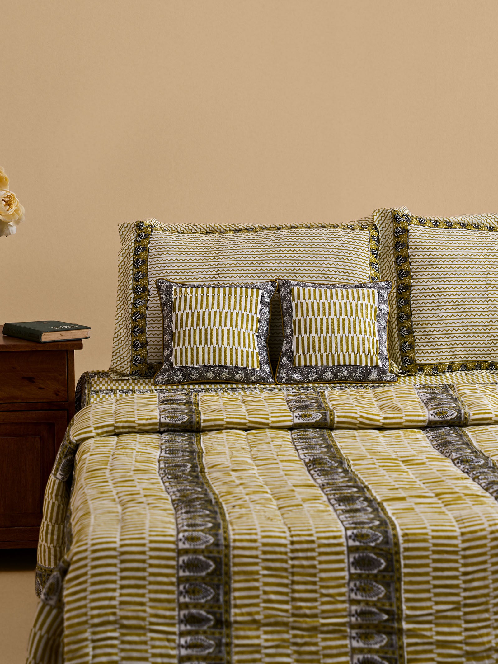 Kumbhalgarh 12" x 12" Cushion Cover
