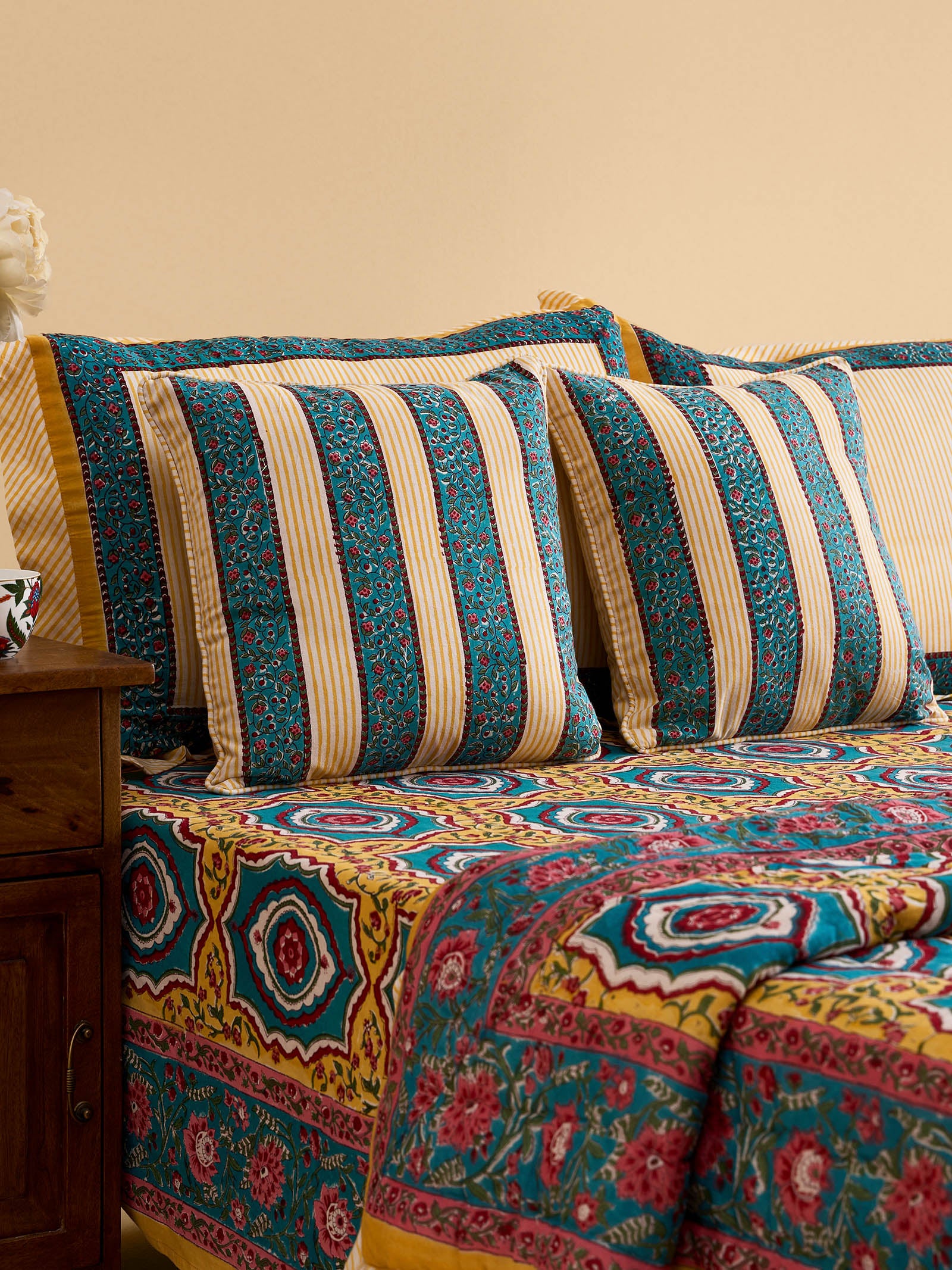 Nawalgarh 16" x 16" Cushion Cover