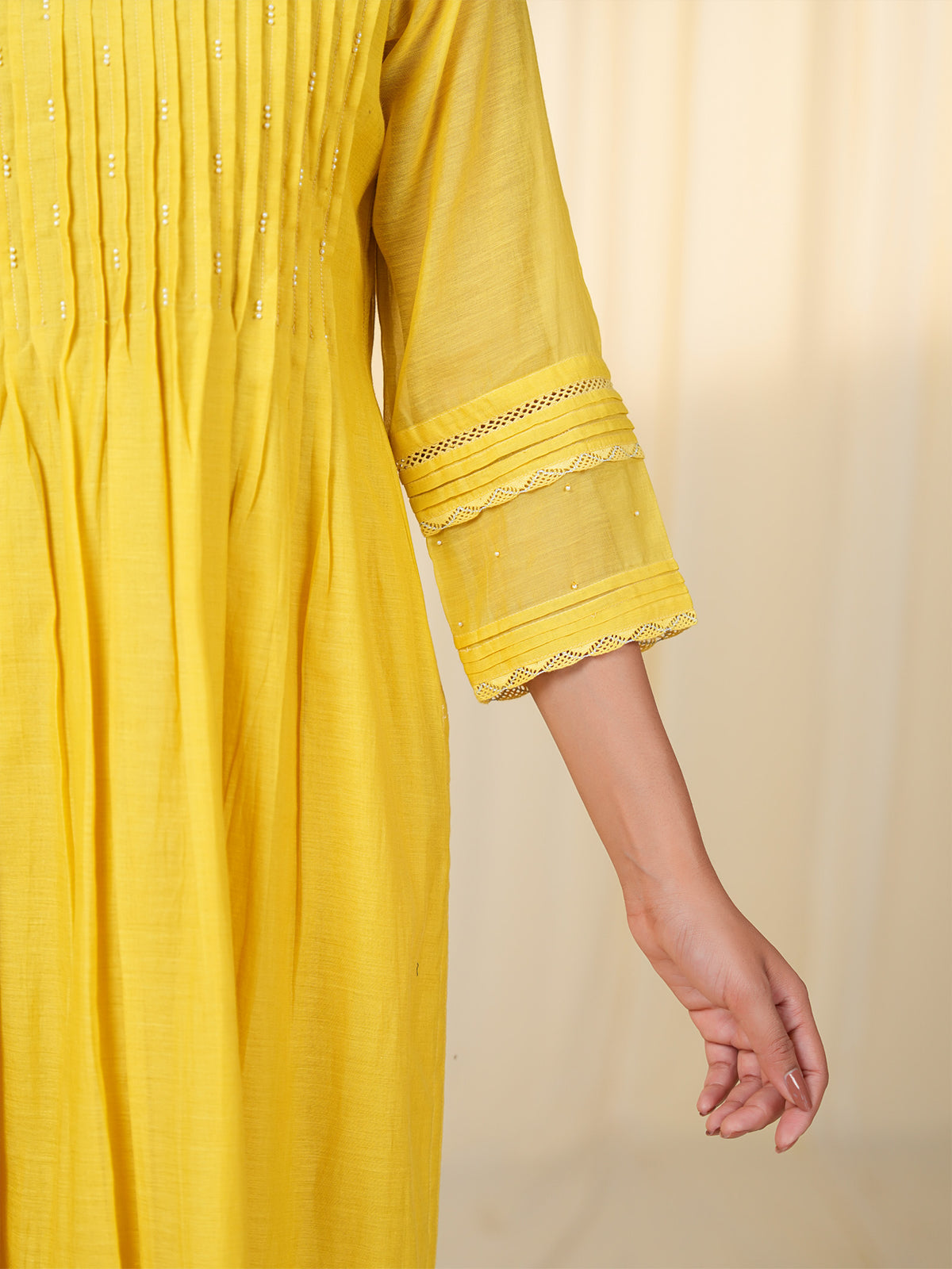 Sada Suhagan Bindi Chanderi Kurta