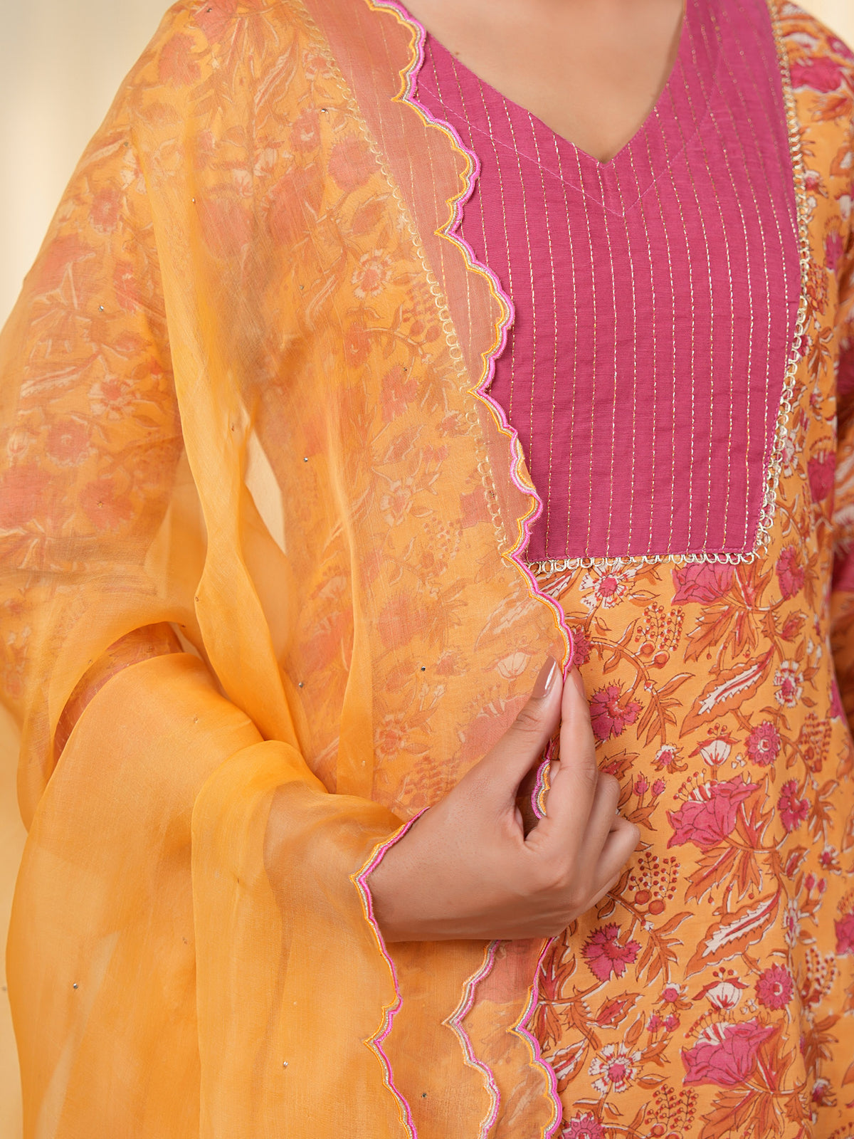 Sada Suhagan Cosmos Valley Organza Dupatta