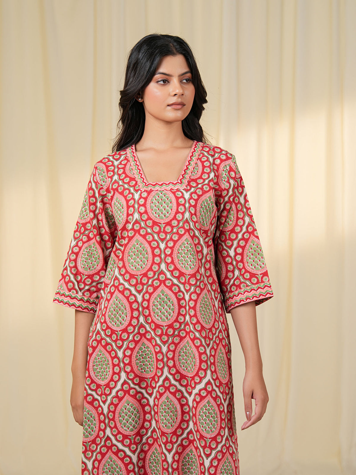 Sada Suhagan Paan Cotton Kurta