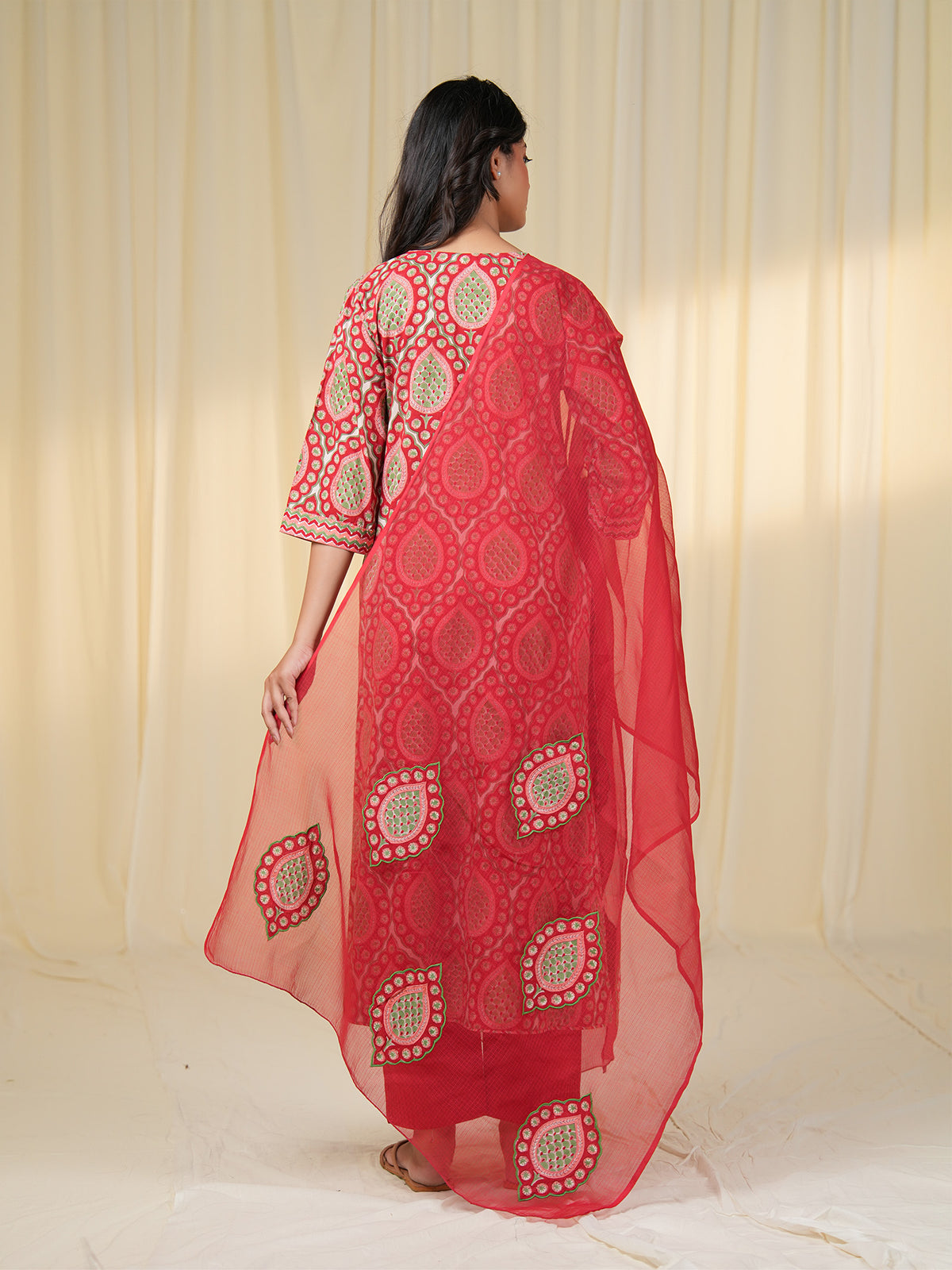 Sada Suhagan Paan Kota Dupatta