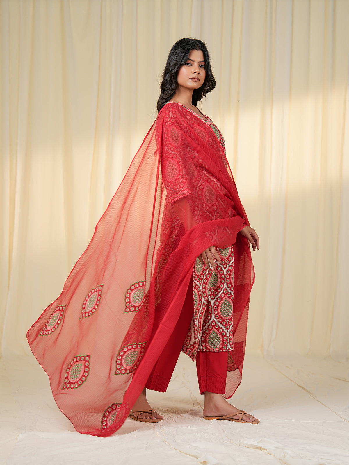Sada Suhagan Paan Kota Dupatta