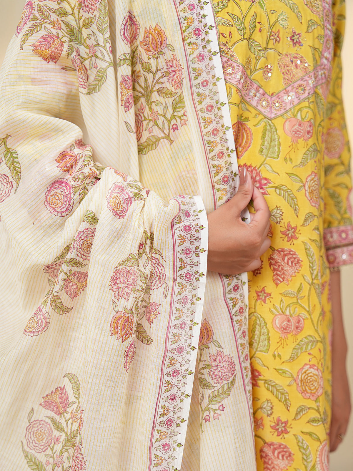Sada Suhagan Payal Chanderi Dupatta