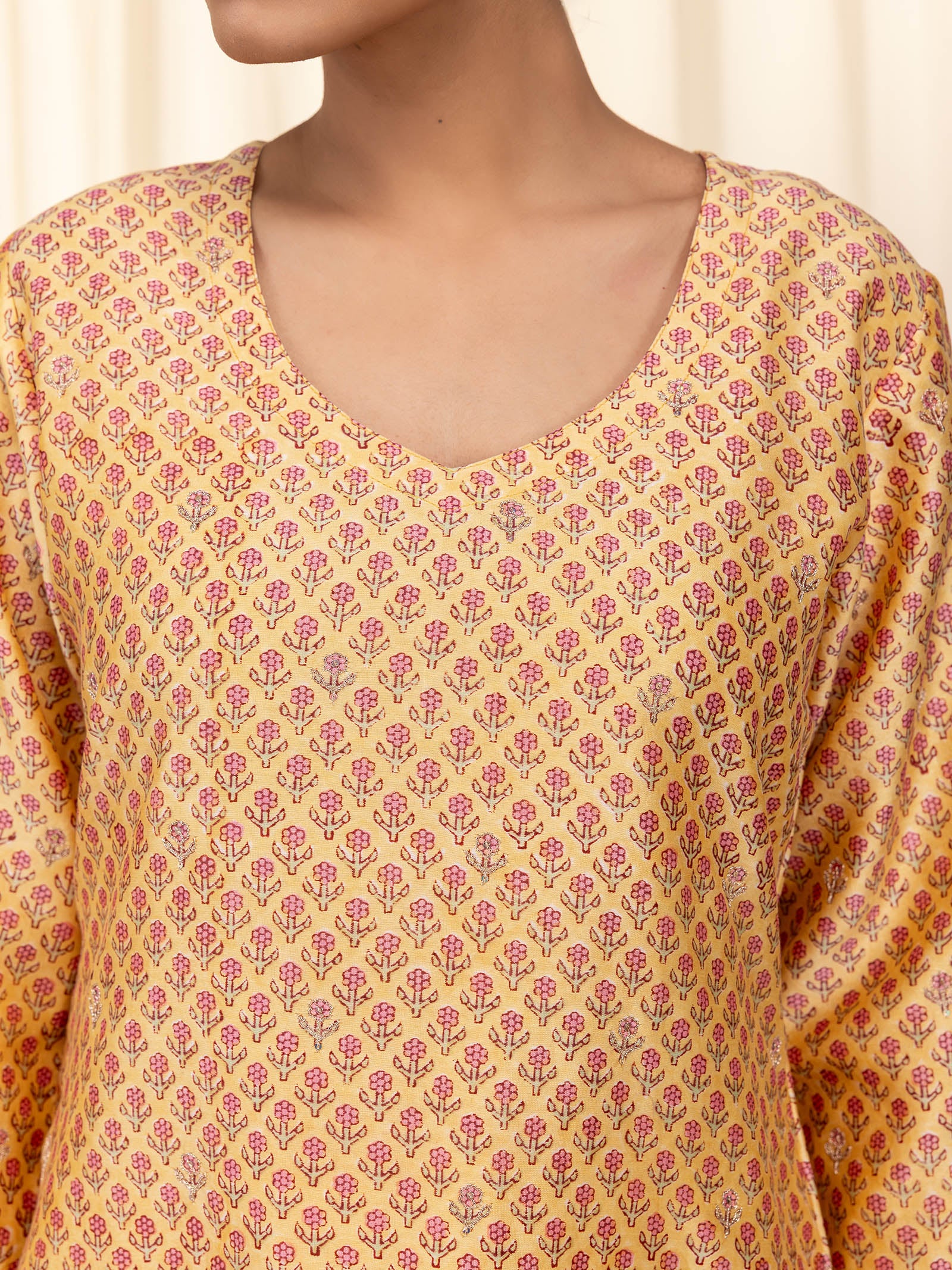 Sakhi Saheliya Yellow Chanderi Kurta
