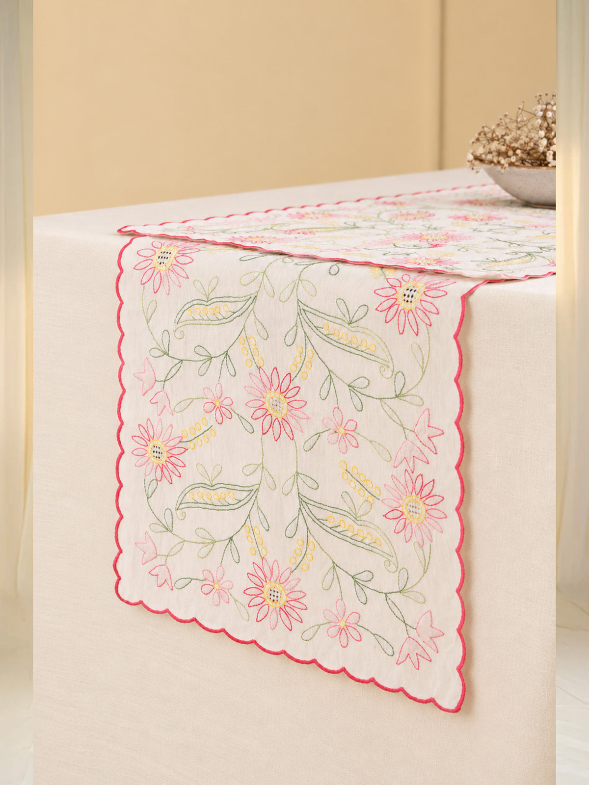 Shadow Emb. Blush (Runner & 6 Mats)