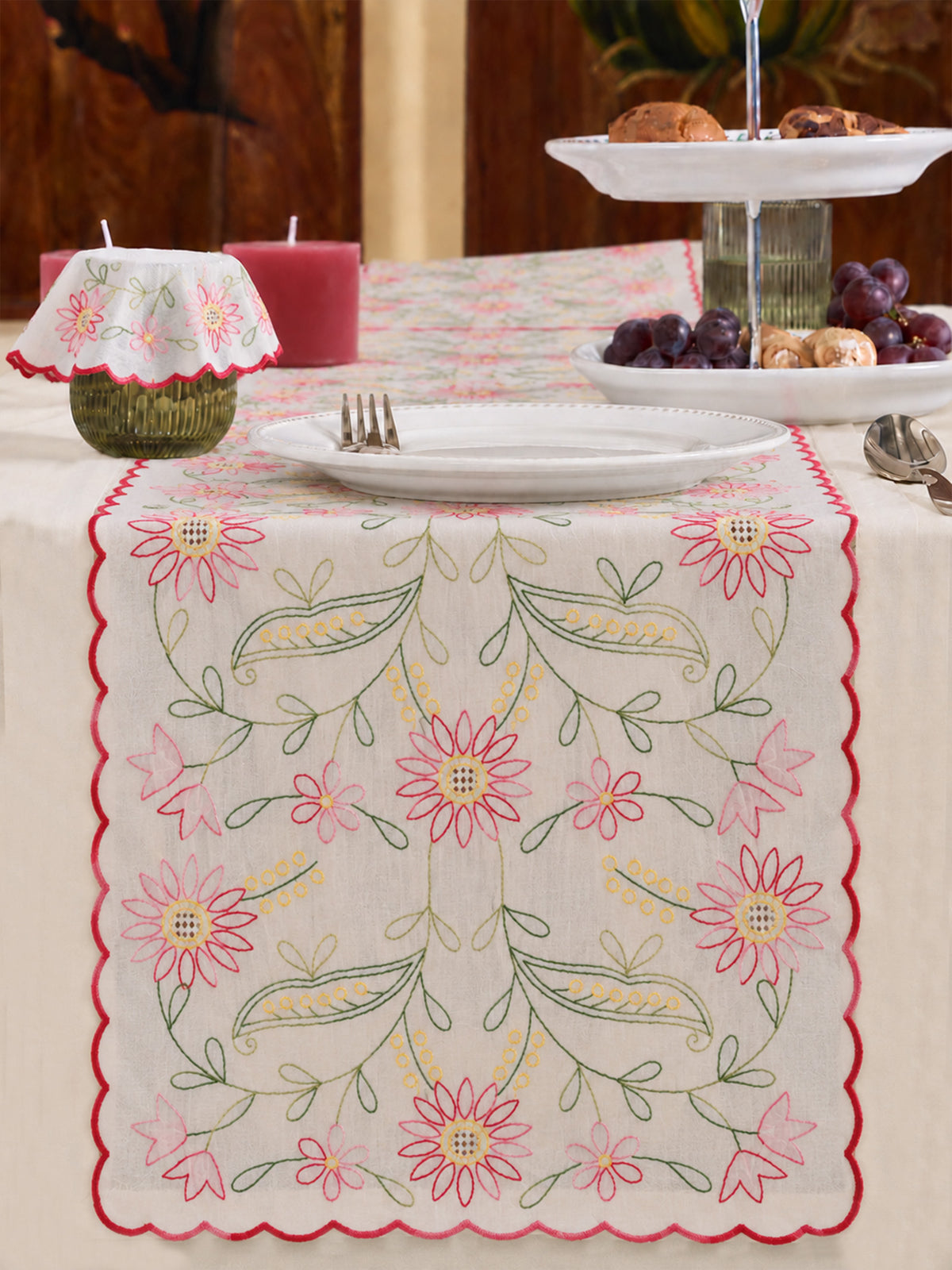 Shadow Emb. Blush (Runner & 6 Mats)