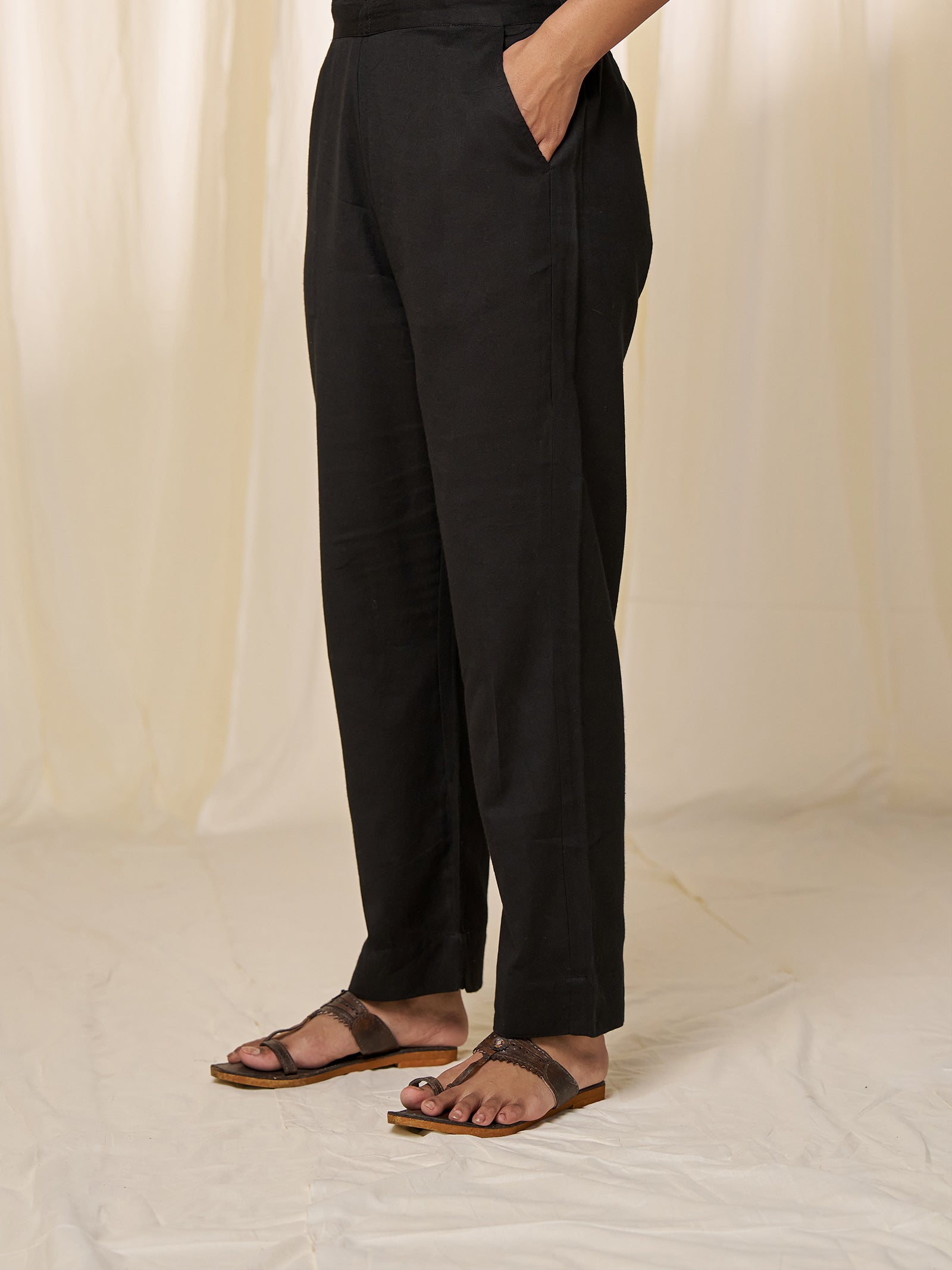 Black Pepper Twill Straight Pants