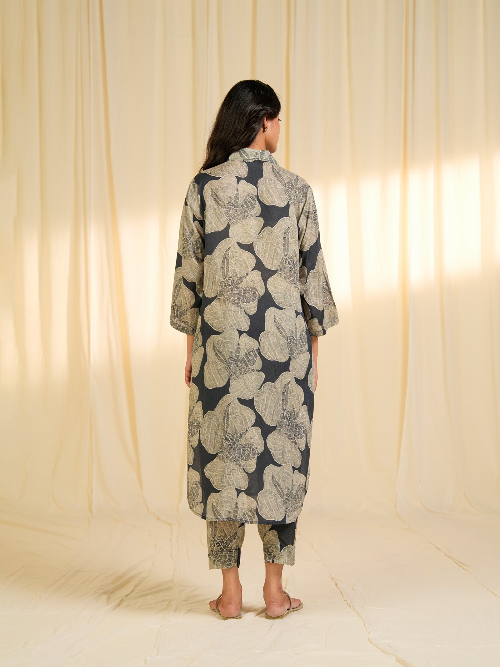 Sketchy Florals Viscose Silk Kurta