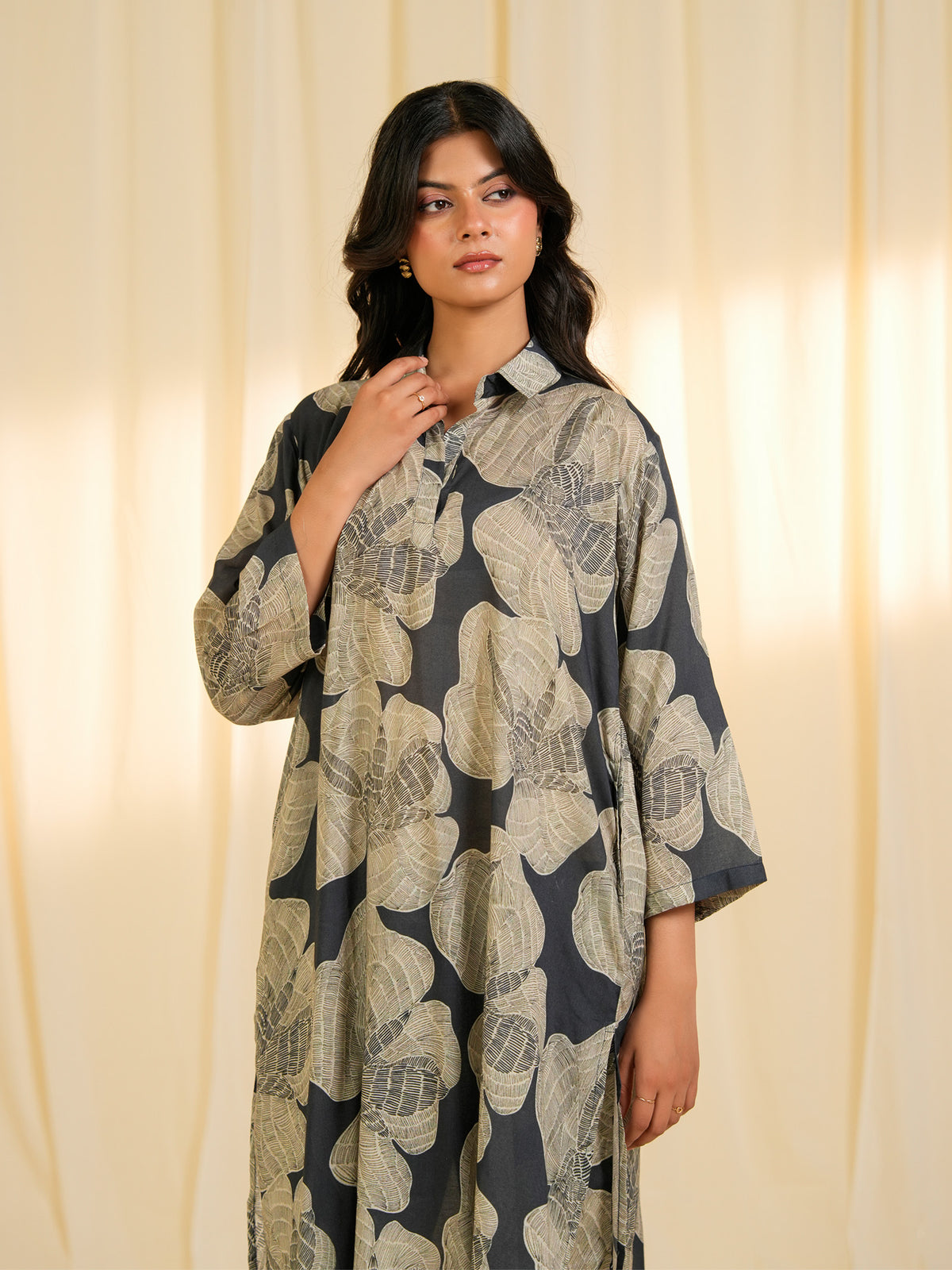 Sketchy Florals Viscose Silk Kurta