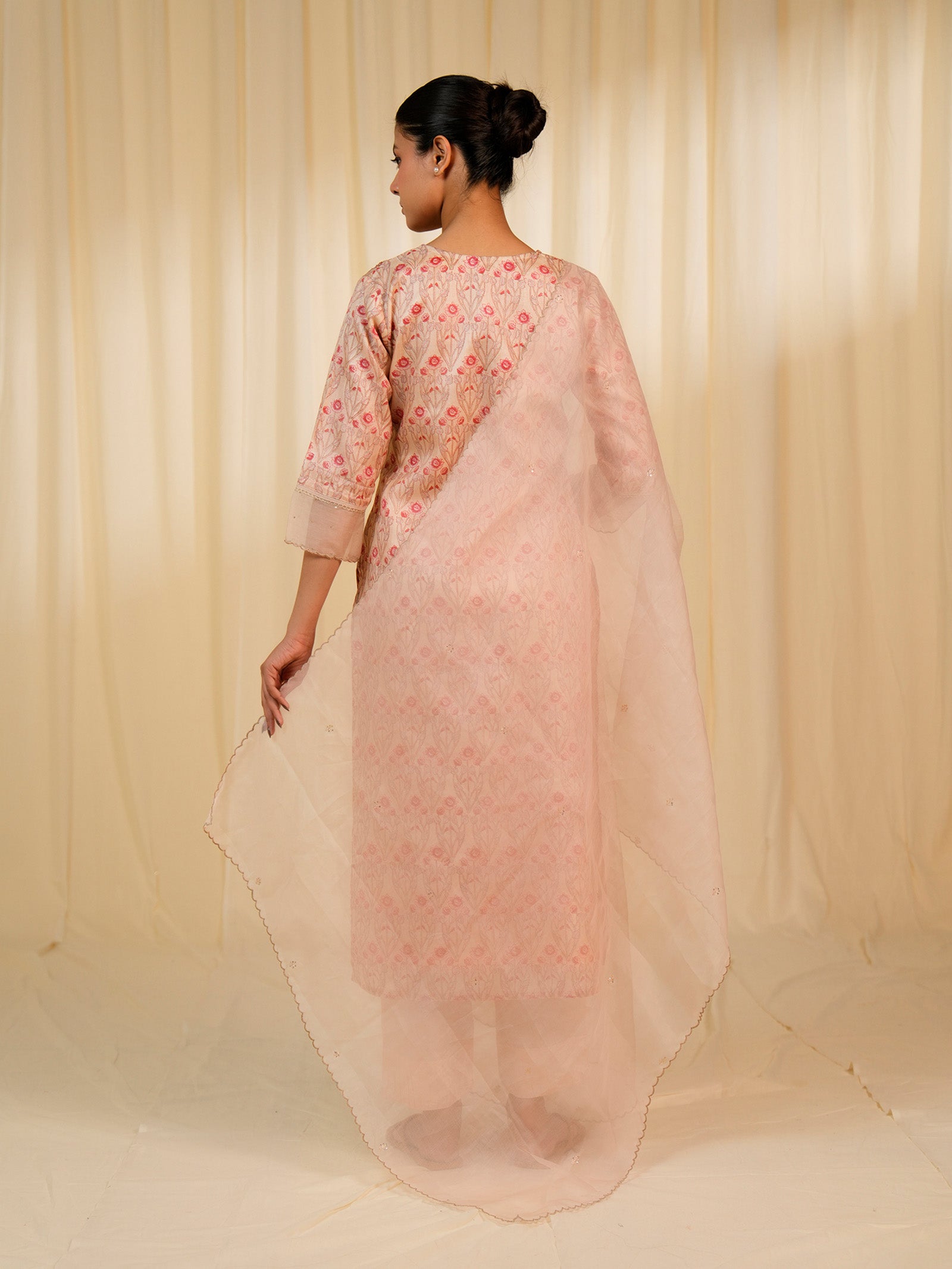 Sunhera Gulab Organza Dupatta