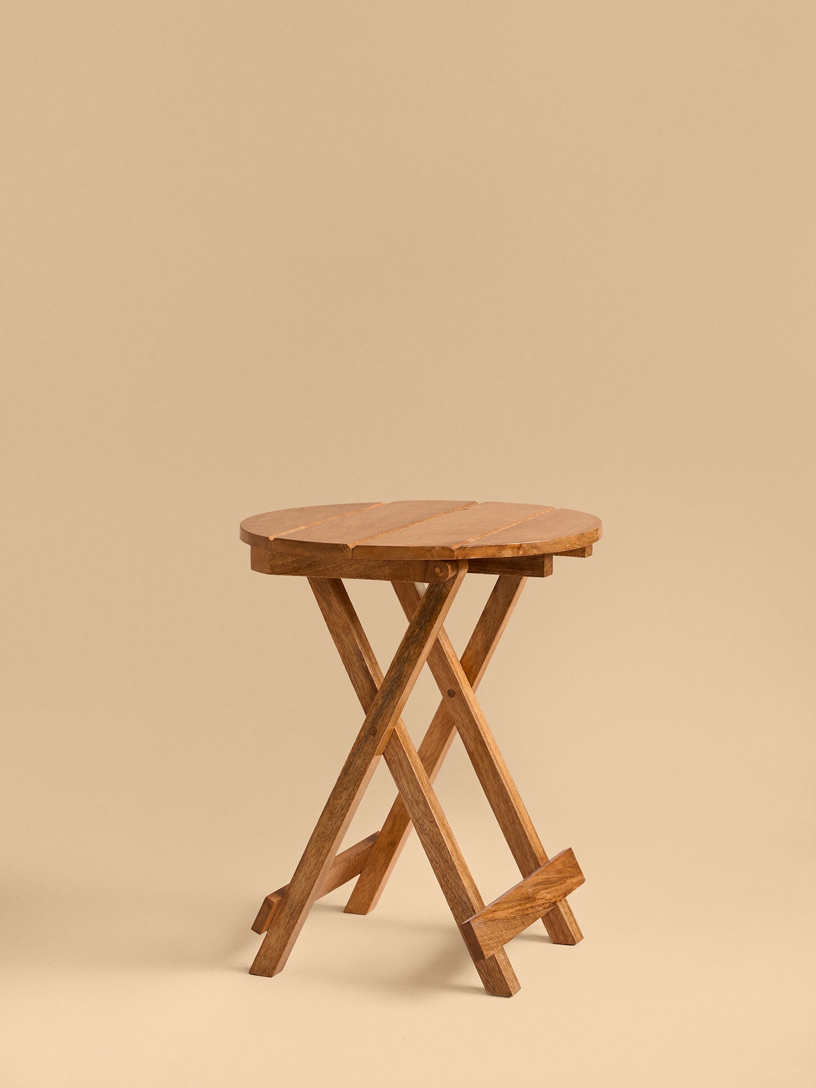 Round Camp Table