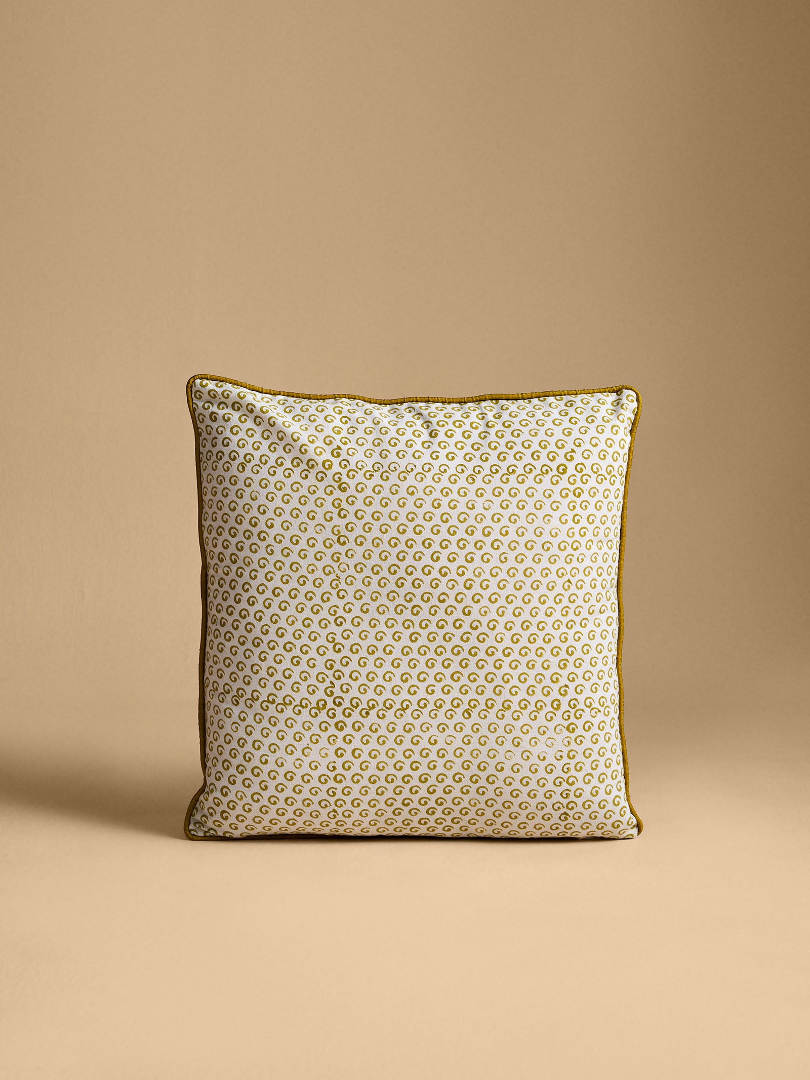 Kumbhalgarh 16" x 16" Cushion Cover