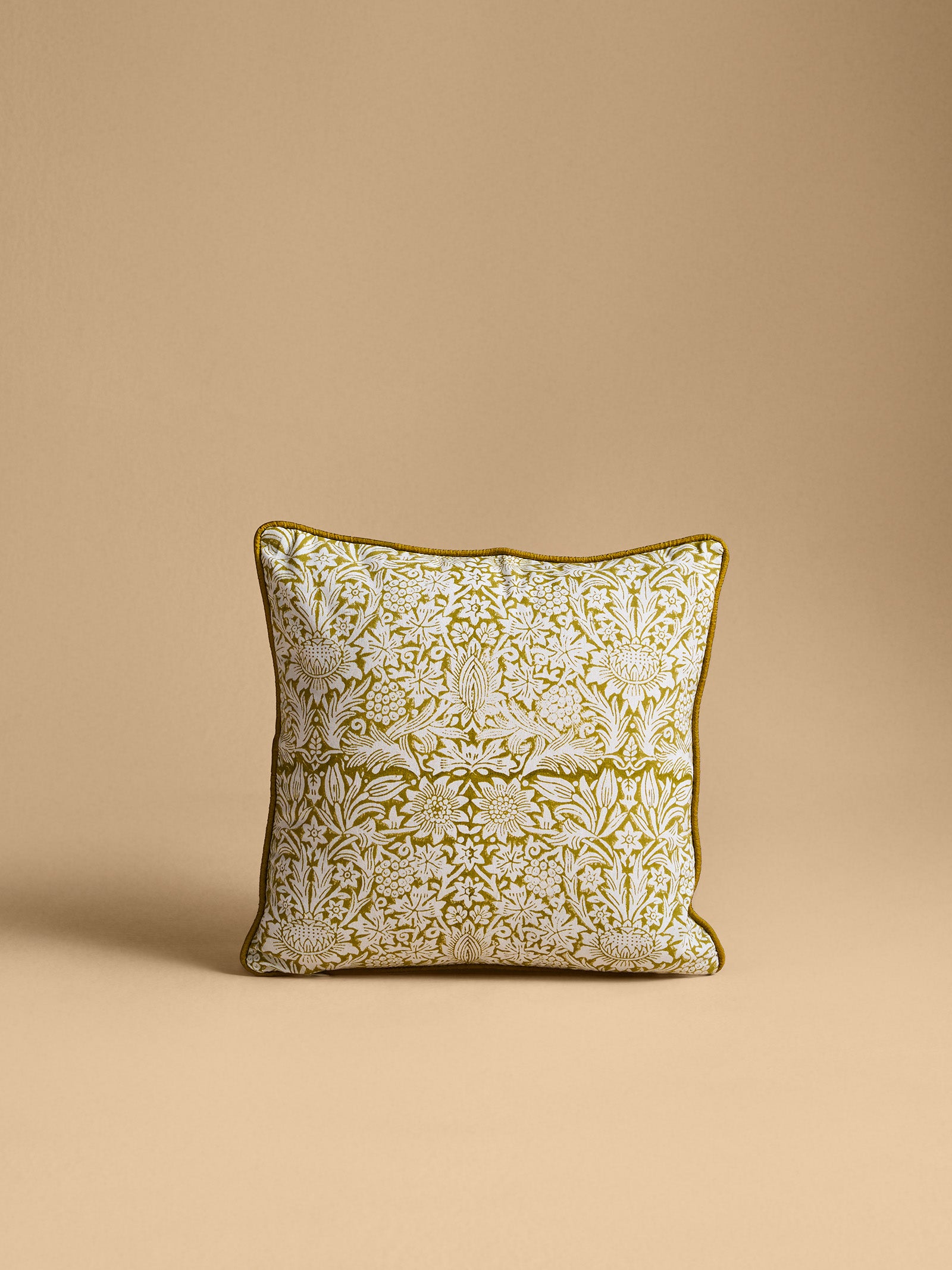 Kumbhalgarh 12" x 12" Cushion Cover