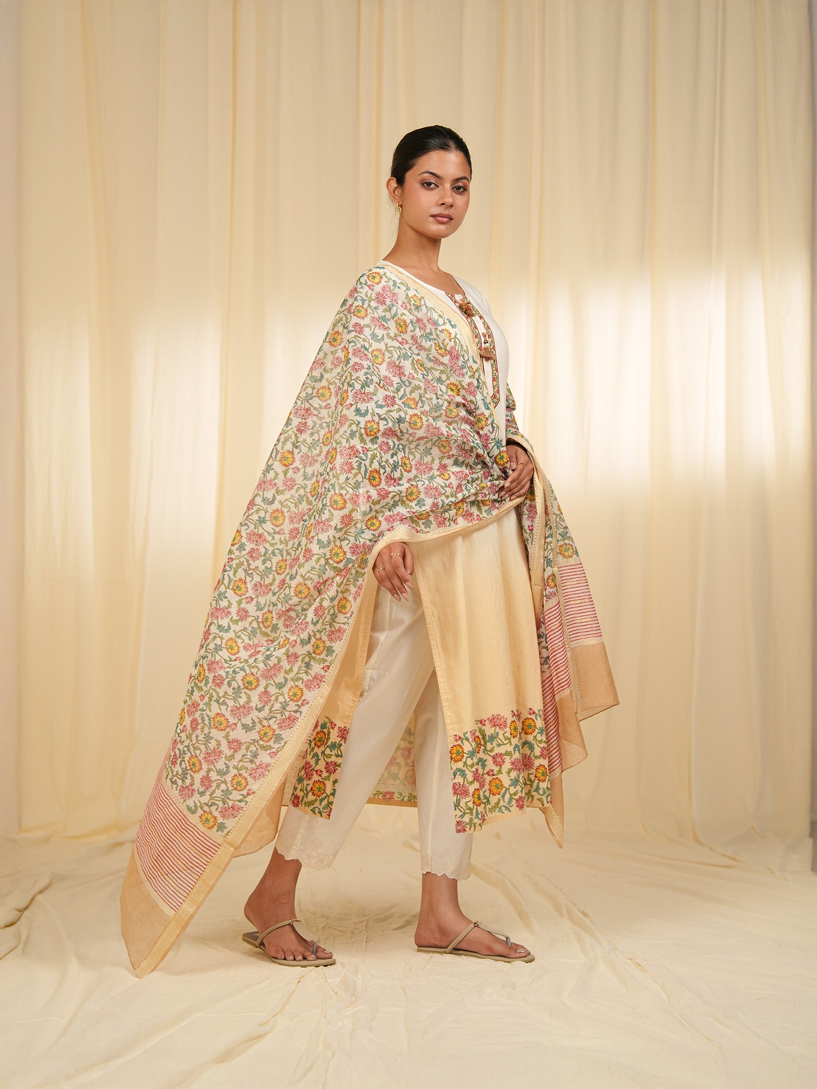 Vanilla Blossom Maheshwari Dupatta