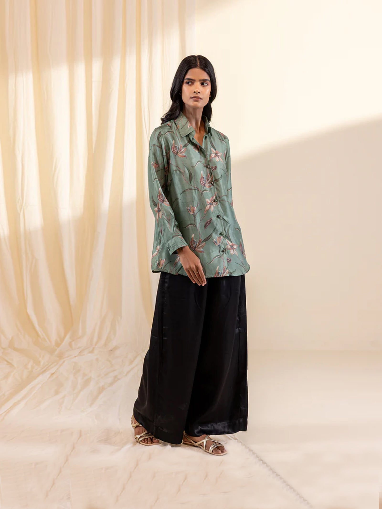 Vogue Silk Shirt - Sweden