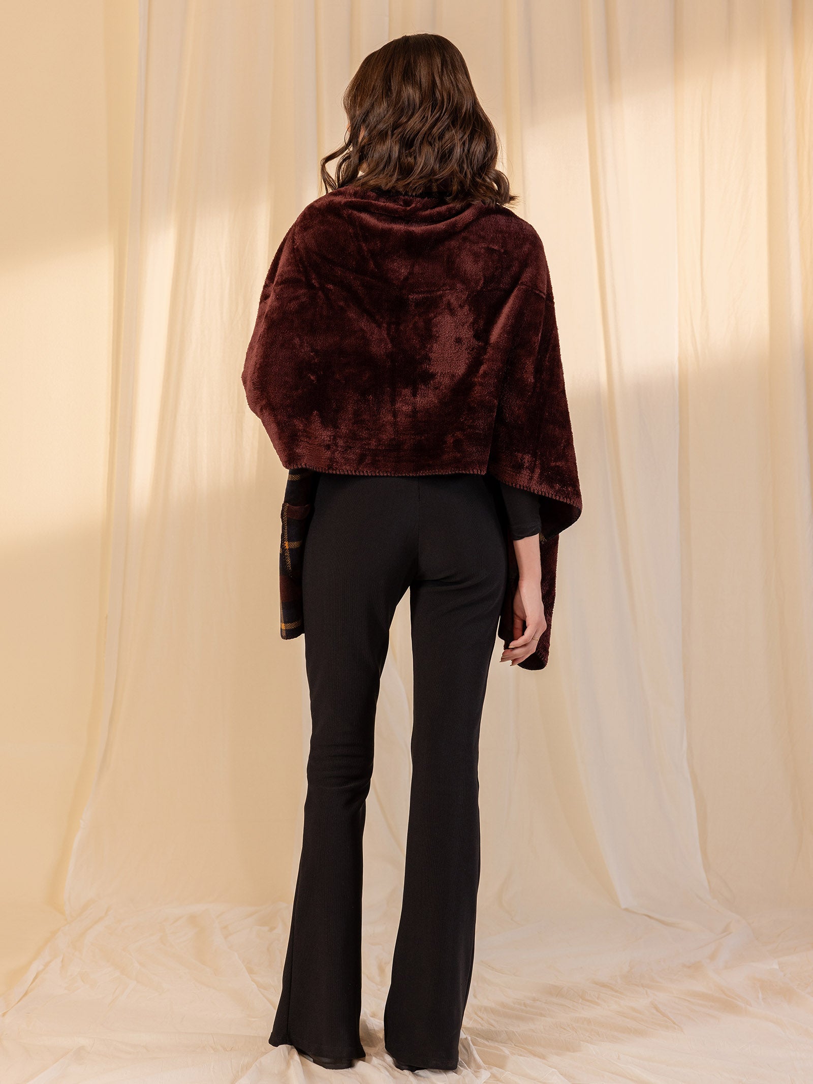Woolen Reversible Wrap - Maroon
