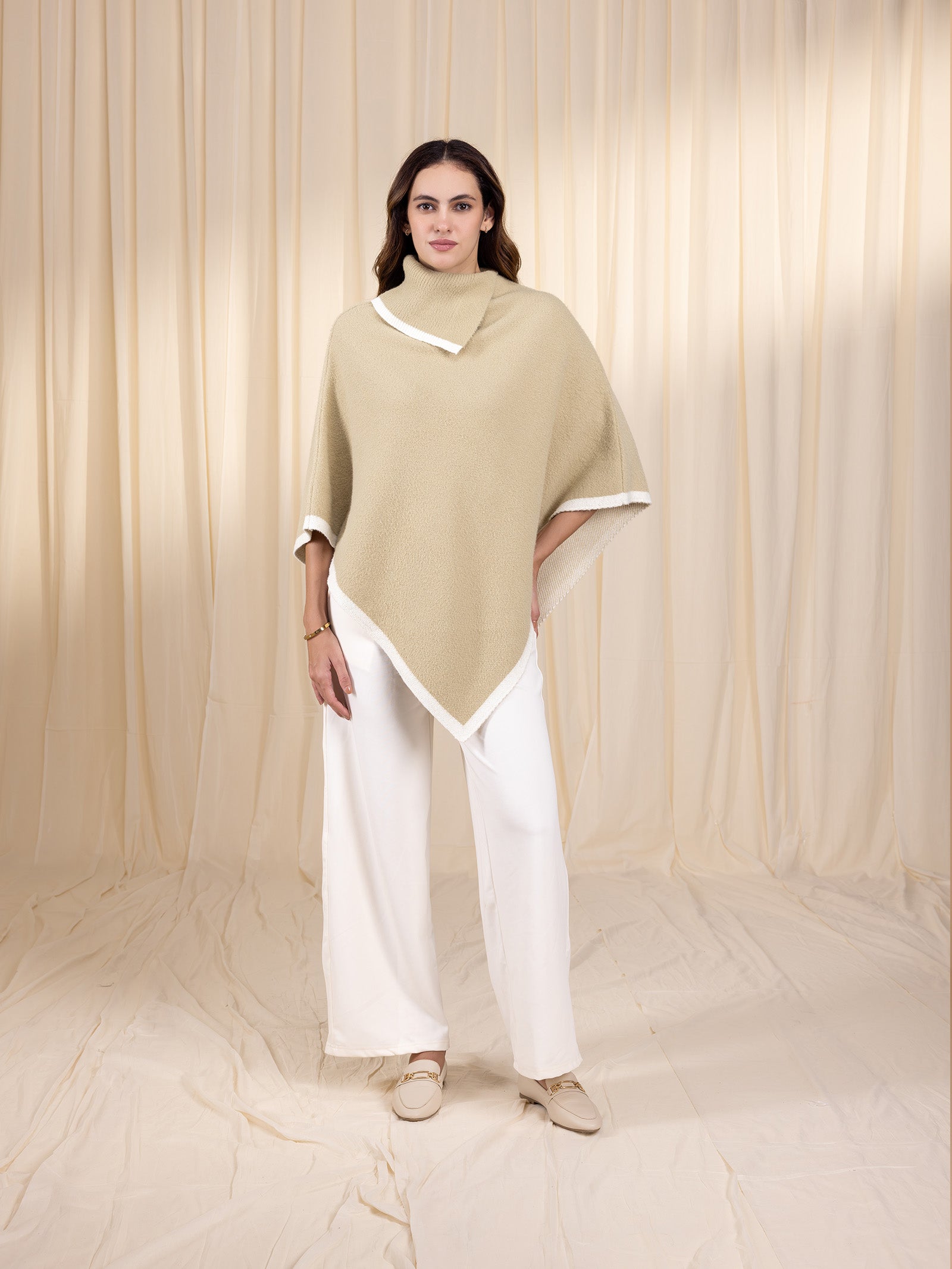 Woollen Collared Poncho - Kiwi