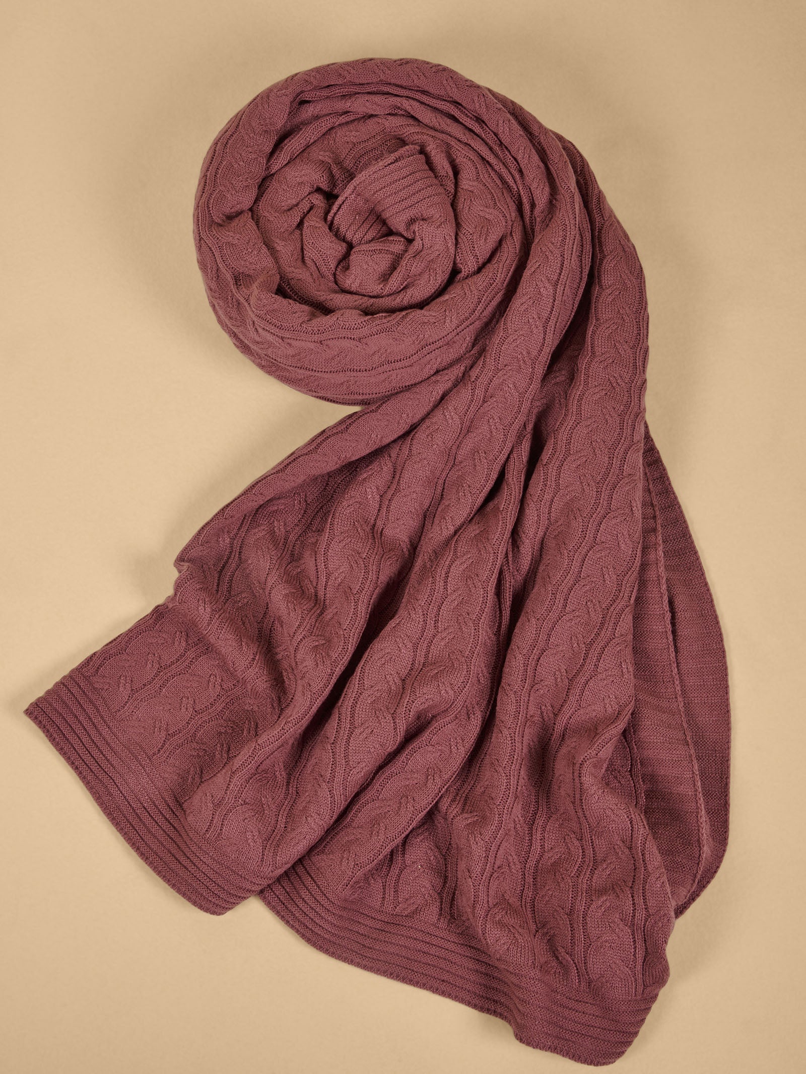 Woollen Knitted Blushwood Blanket