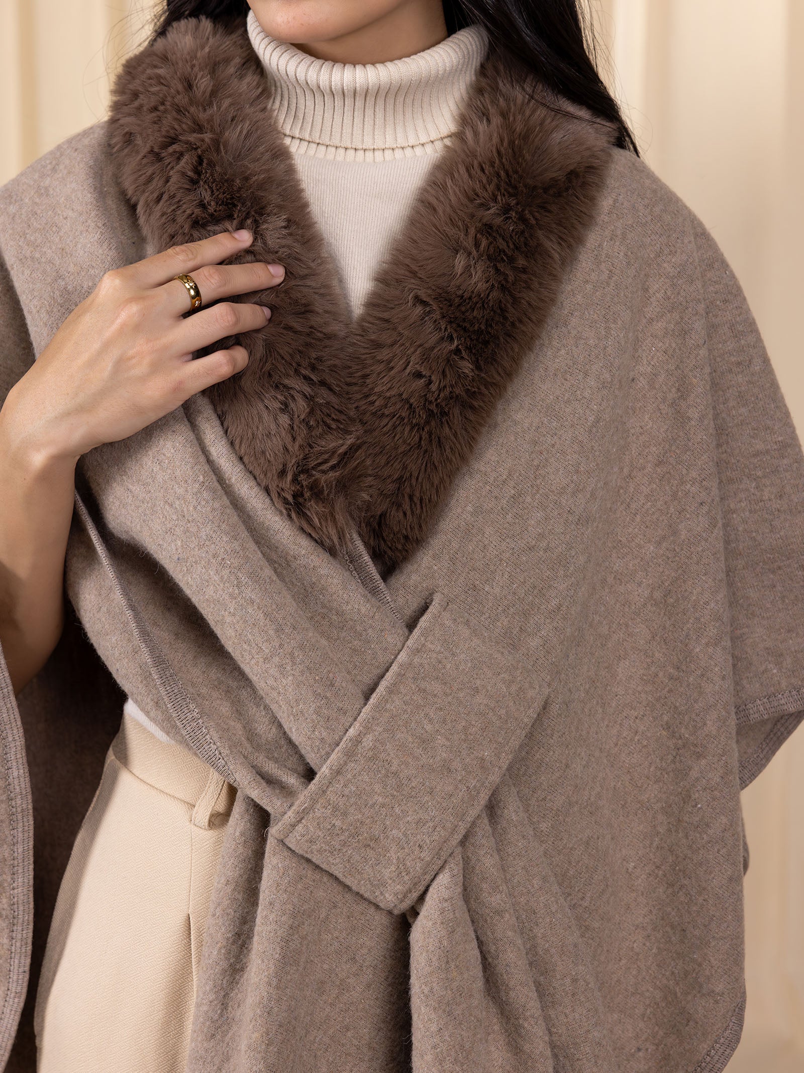 Woollen Veloura Brown Cape