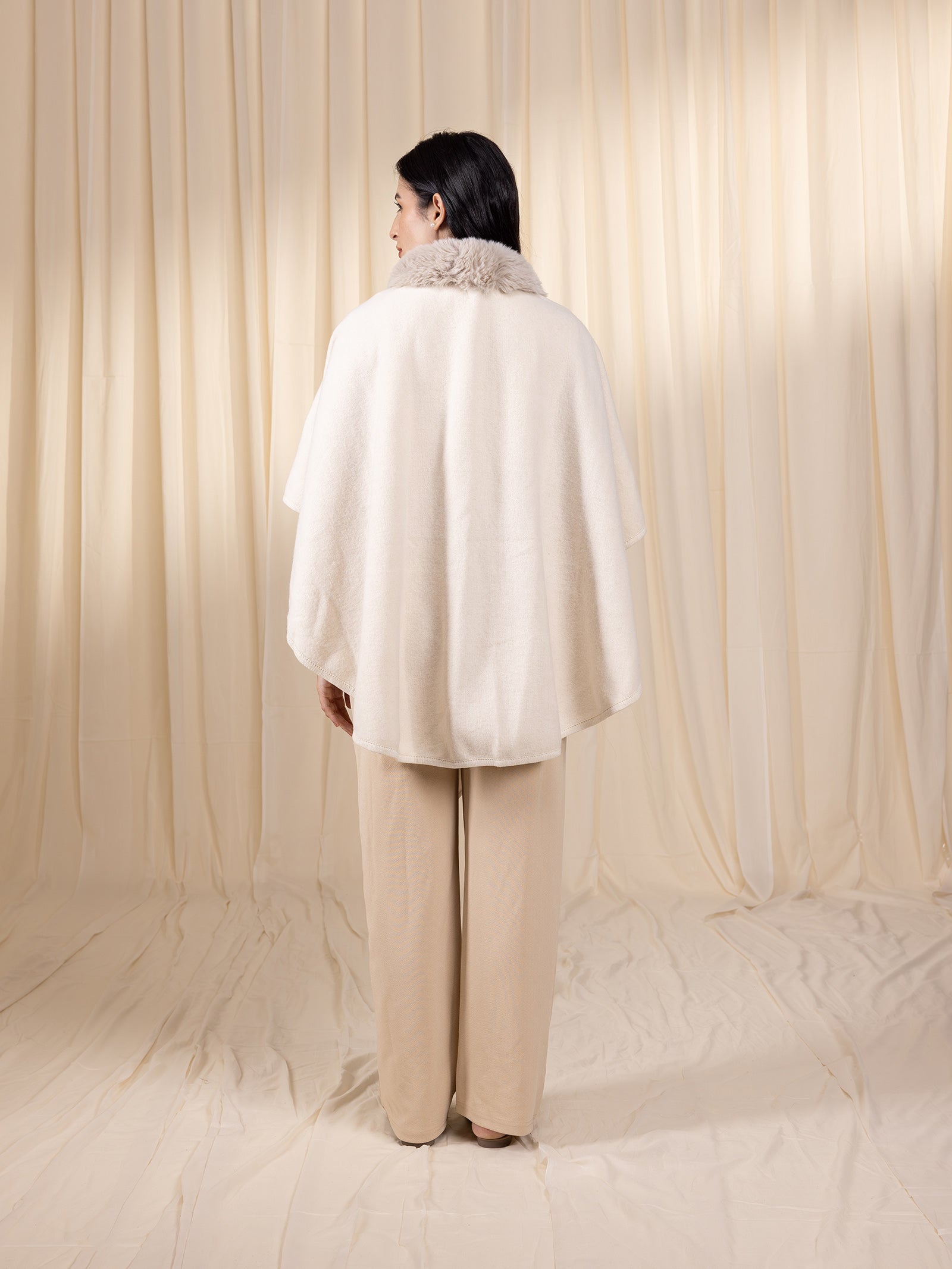 Woollen Veloura Cream Cape
