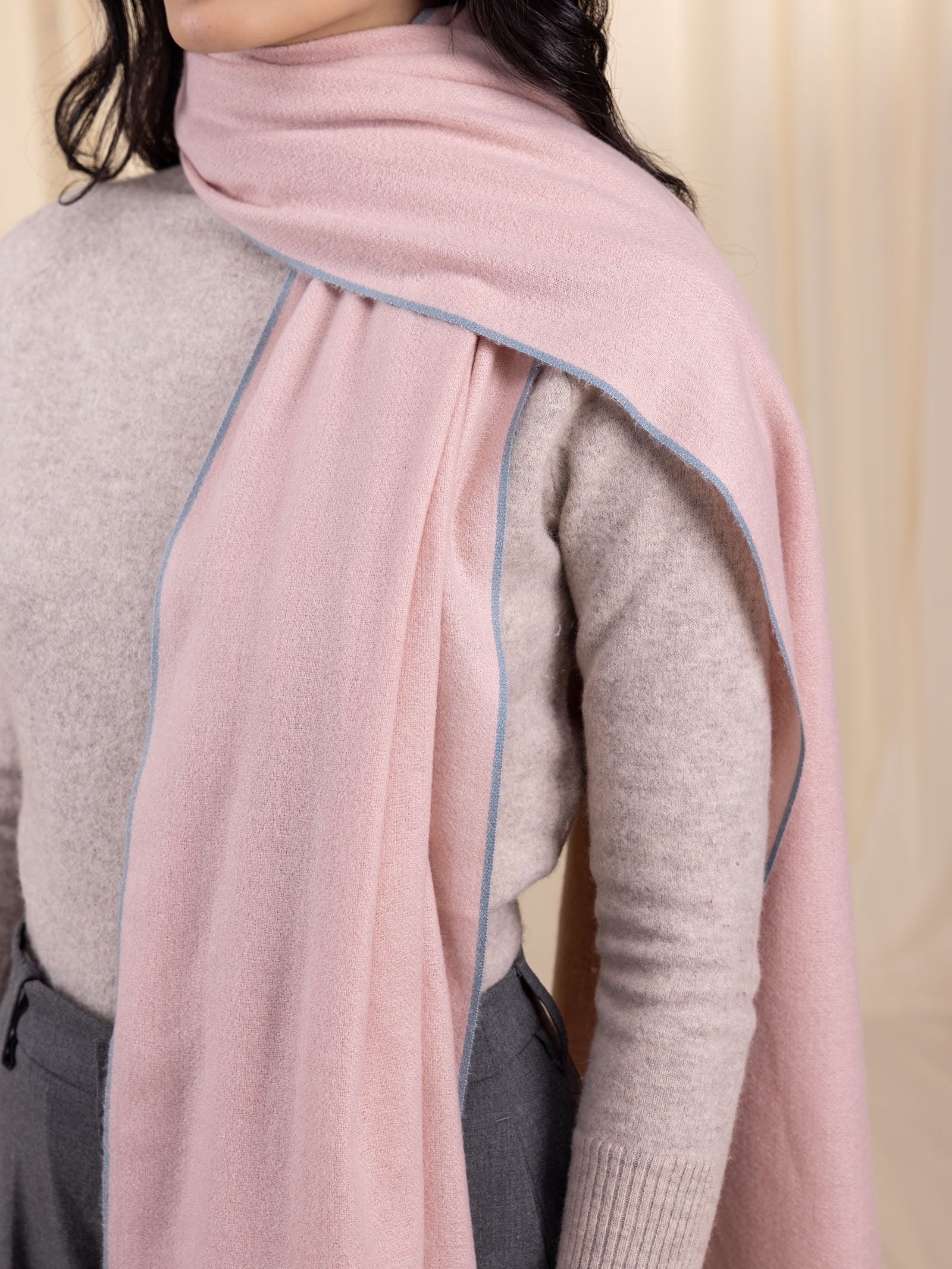 Woollen Wrap - Rose